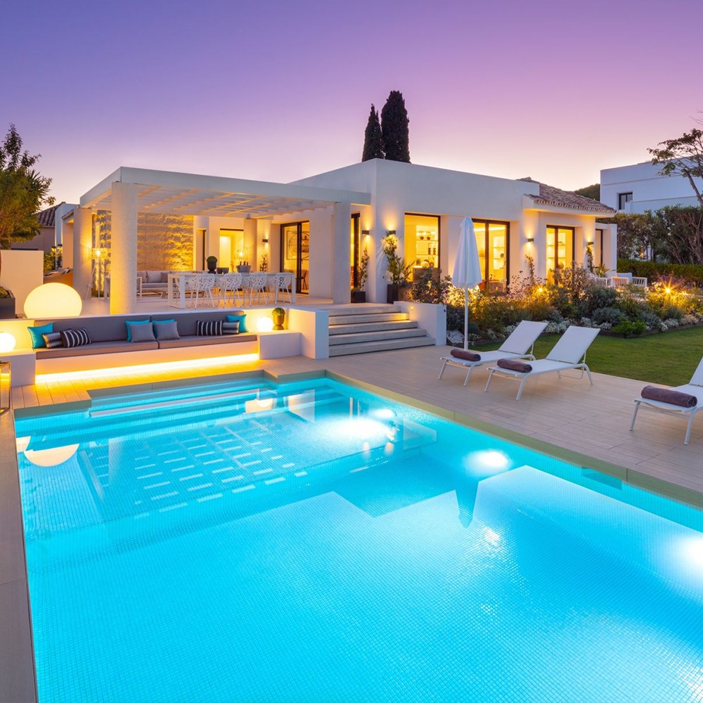 How to choose Led Pool Light for pool?