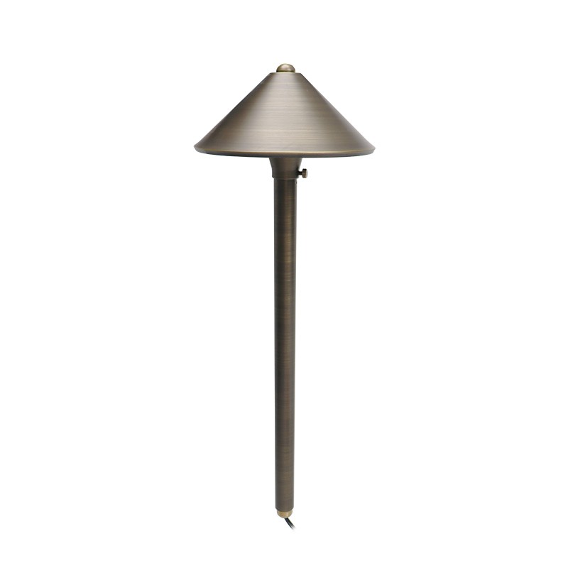 Die-cast Brass Garden Light